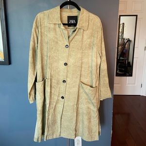 Small Zara, spring jacket, gently used, fits oversized